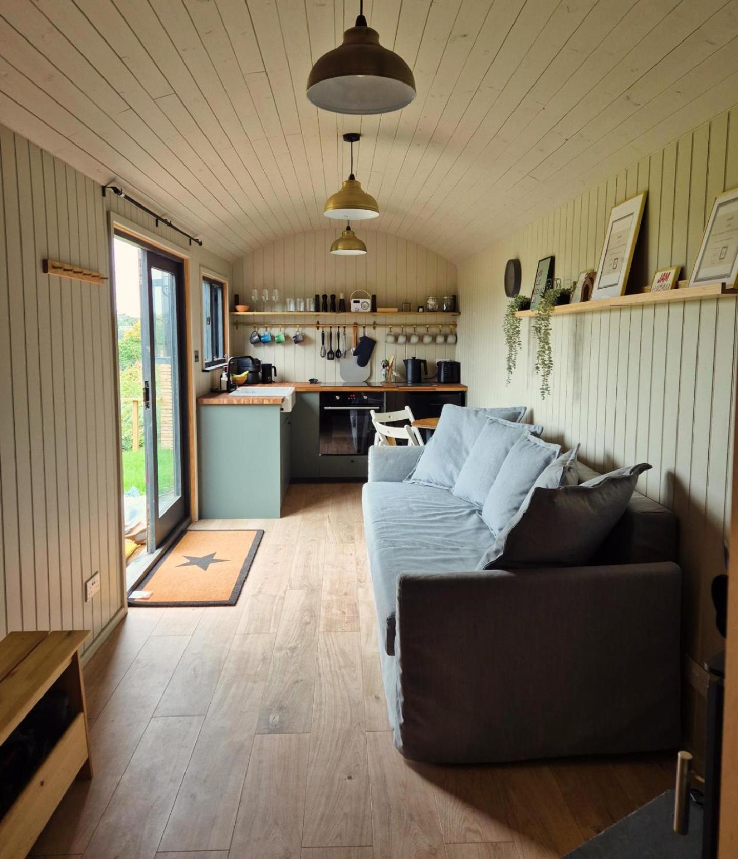 The Roost At Broadgates Lodge